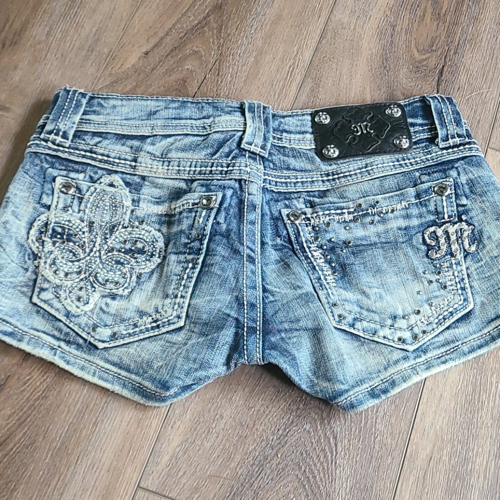 Miss Me Shorts